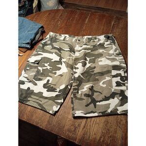 52" Waist Abtli Grey White Camo Cargo Bermuda Shorts with Pockets and Belt Loops